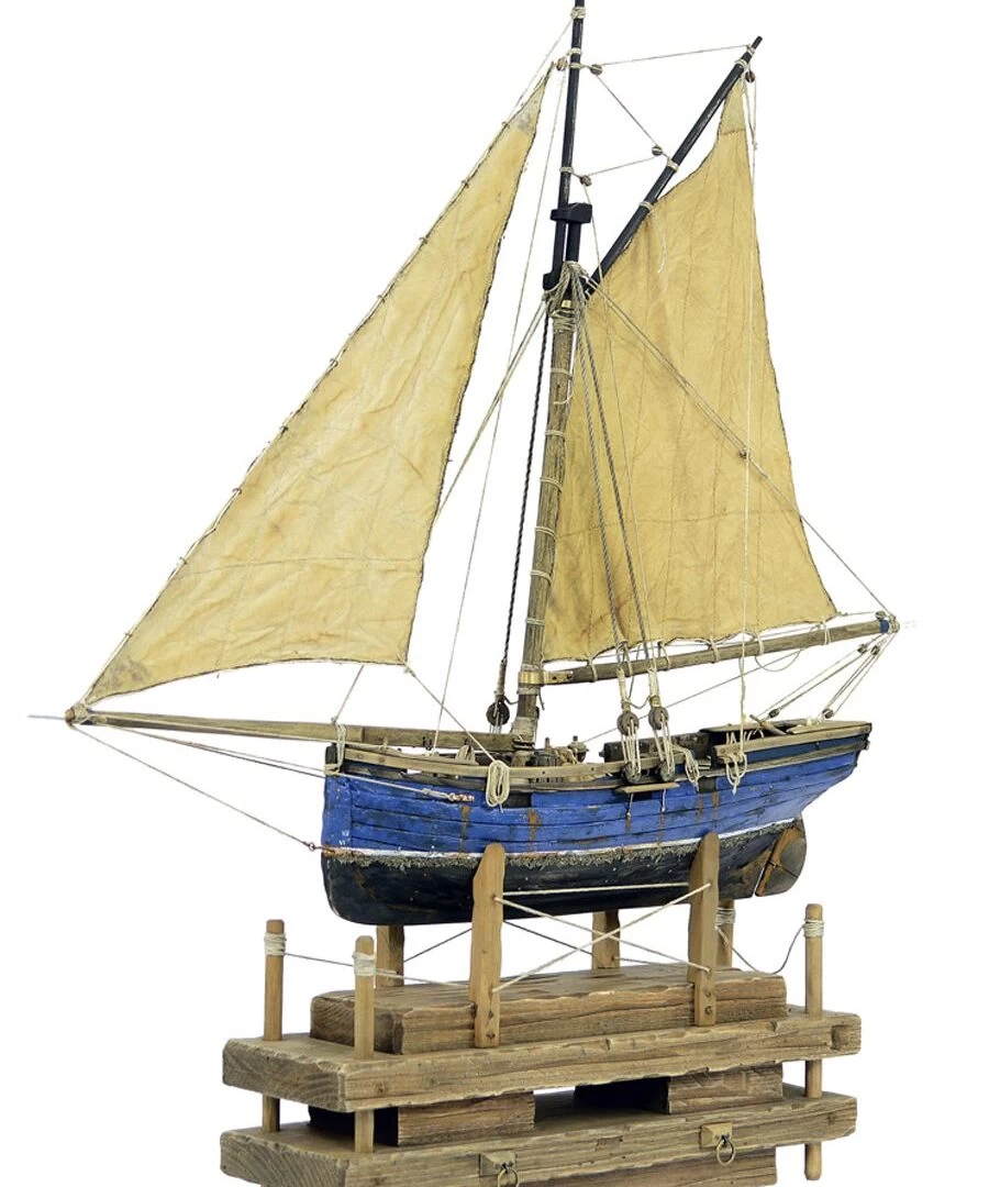 PILOT CUTTER | SAILING BOAT | CHAIKA Blue