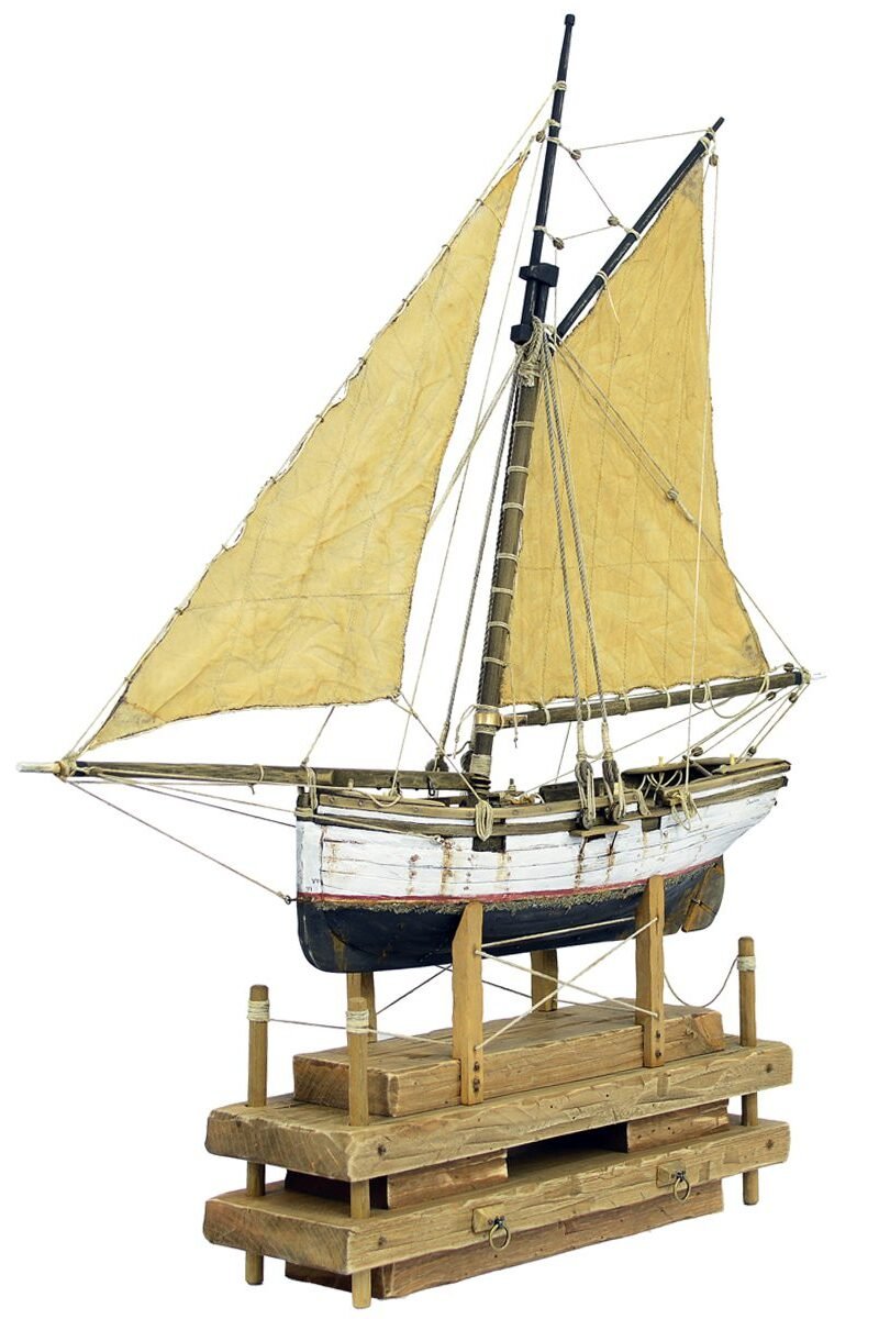 PILOT CUTTER | SAILING BOAT | CHAIKA White