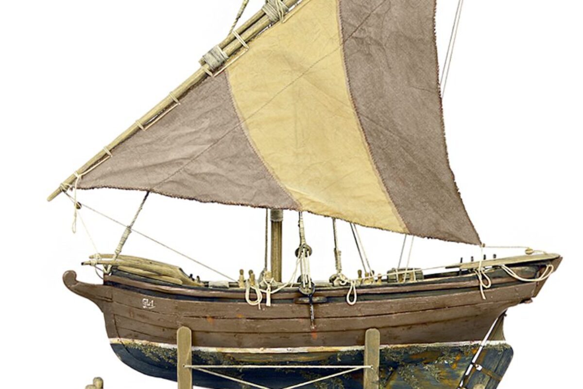 SAILING FISHING BOAT | GLARUS Natural