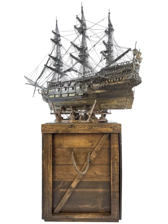 The Wind Of The Seas_pirate_ship_base_1